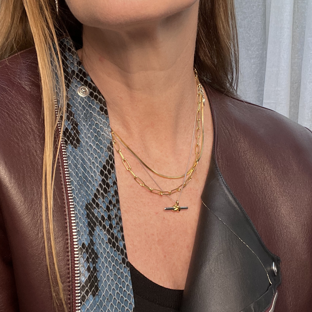 Lucy Williams T-Bar Knot Pendant Necklace
