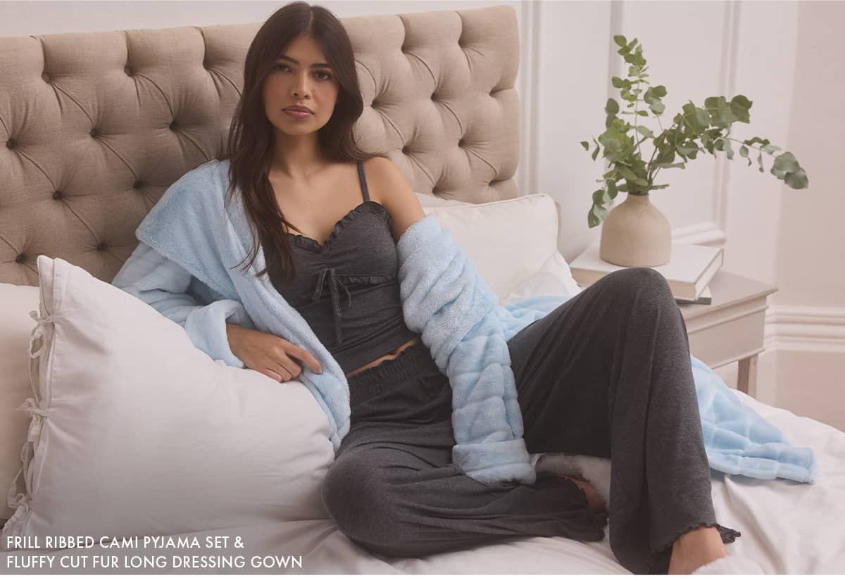 Fluffy cut fur long dressing gown