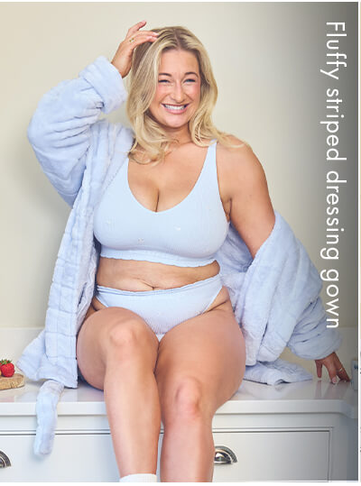 Fluffy striped short dressing gown 
