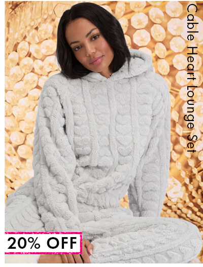 Fluffy cable heart lounge set