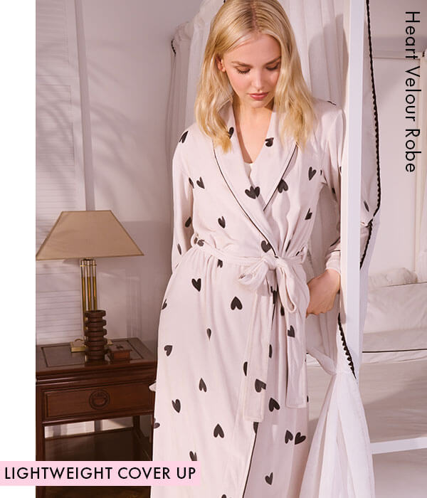 Heart velour long robe