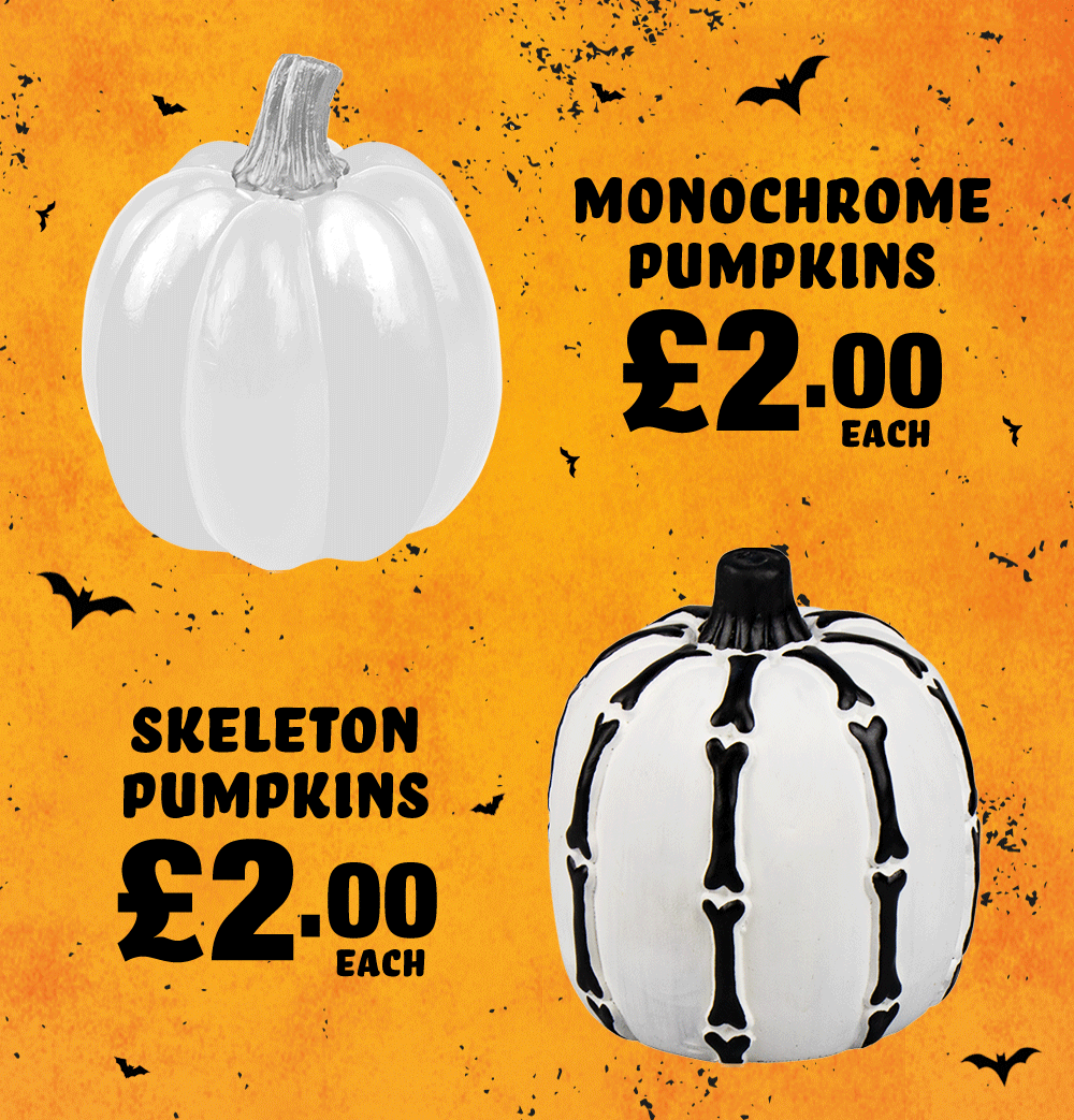 BIG ANNOUNCEMENT The Halloween shop is now open! 💀🎃