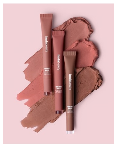 New Huda Beauty Liquid Matte Mousse 