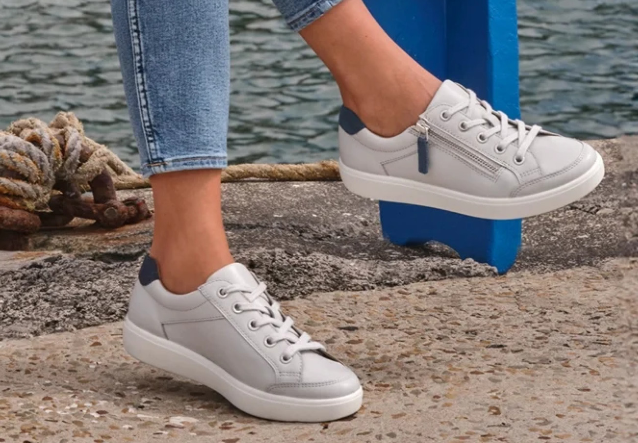 Hotter Chase II Trainers