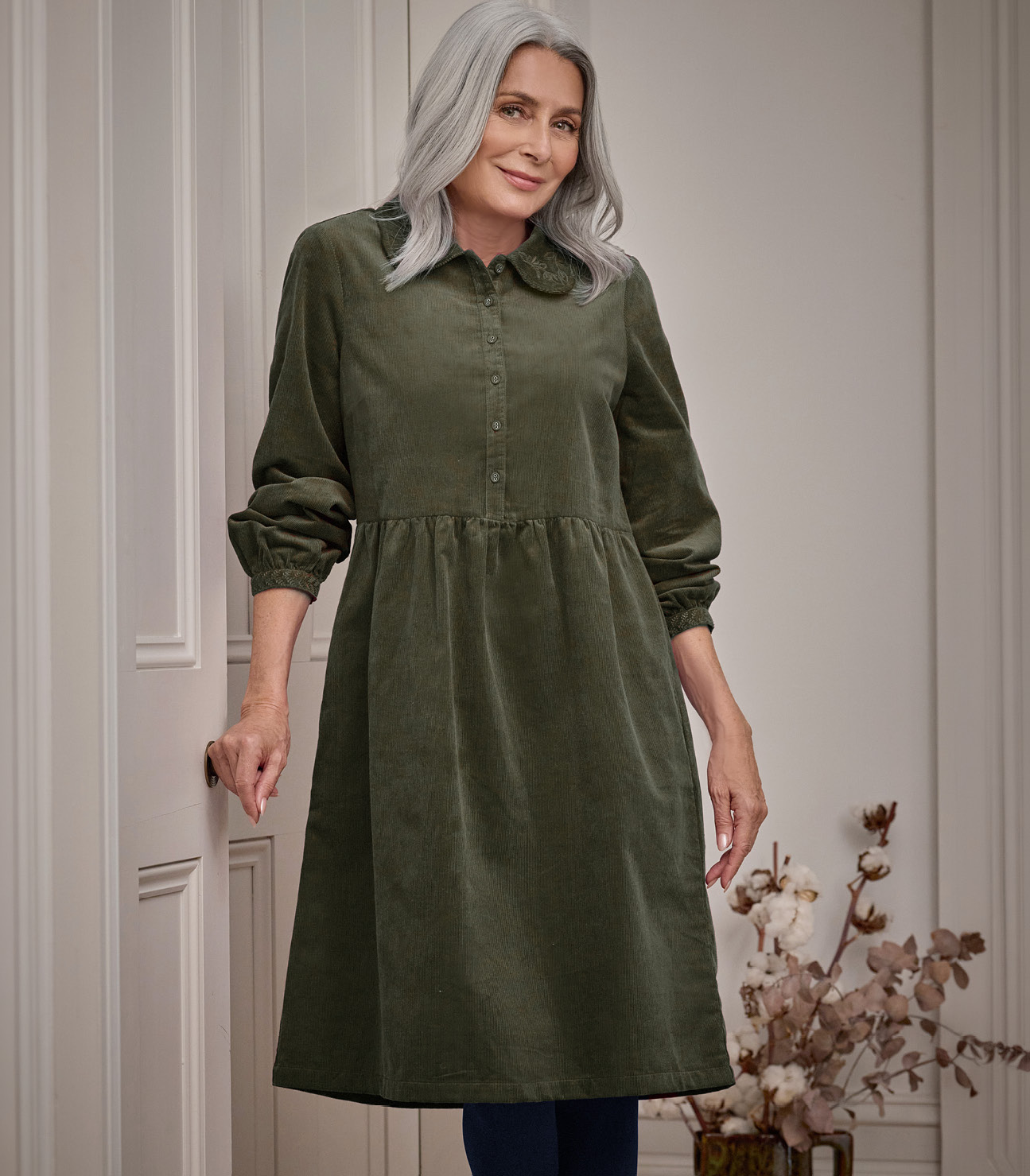 Robe brodée à col en pétale et cordon - Femme - 100 % coton