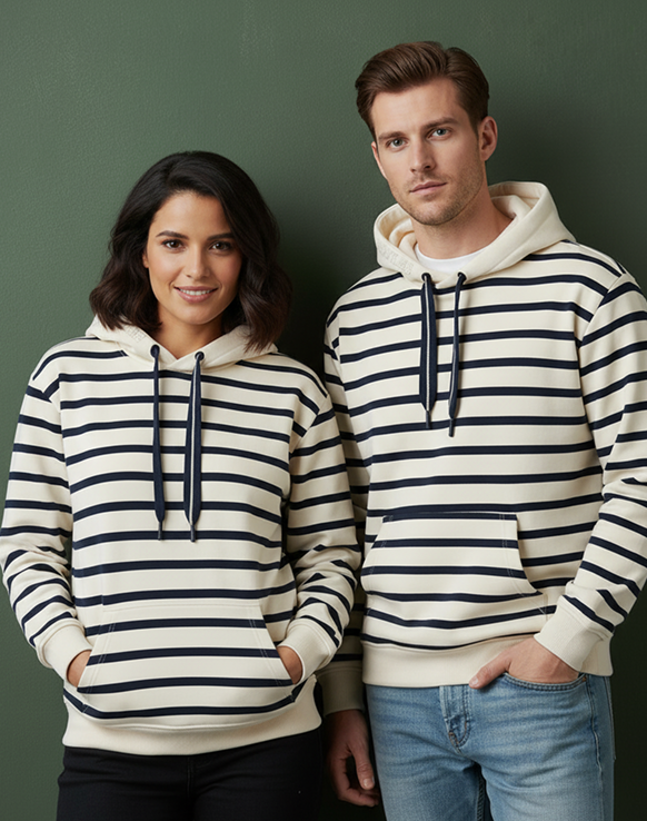 HOODIES & SWEATSHIRTS
