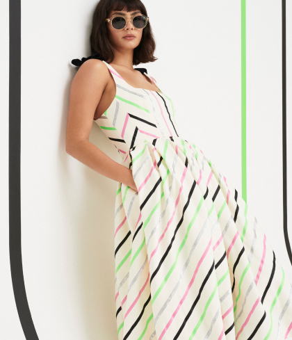 DRESSES