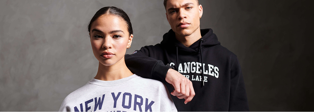 SWEATS & HOODIES