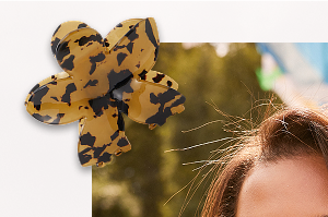 Tort Flower Claw Clip