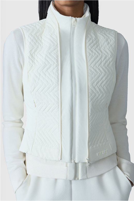 Discover PRISCILLA 3-in-1 Hybrid Lightweight Down Jacket