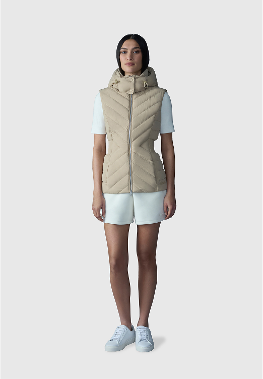 Discover HOSHI Light down hooded vest
