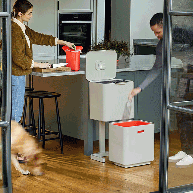 Bins & Recycling