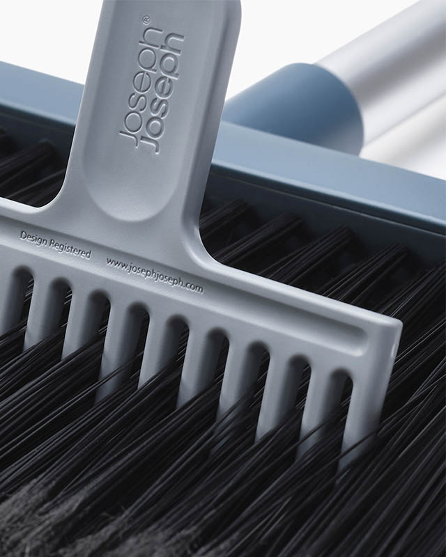 CleanStore Blue Wall-mounted Broom