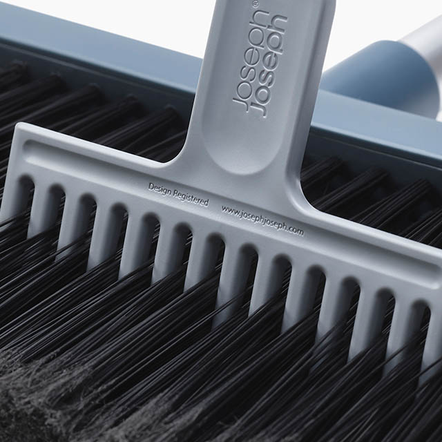 CleanStore Blue Wall-mounted Broom