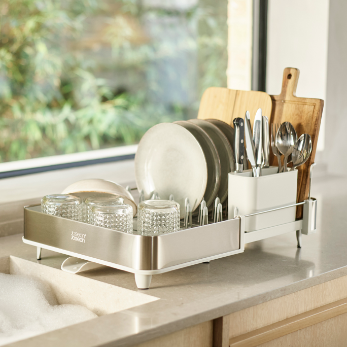 Extend™ Steel Expandable Stone Dish Drainer