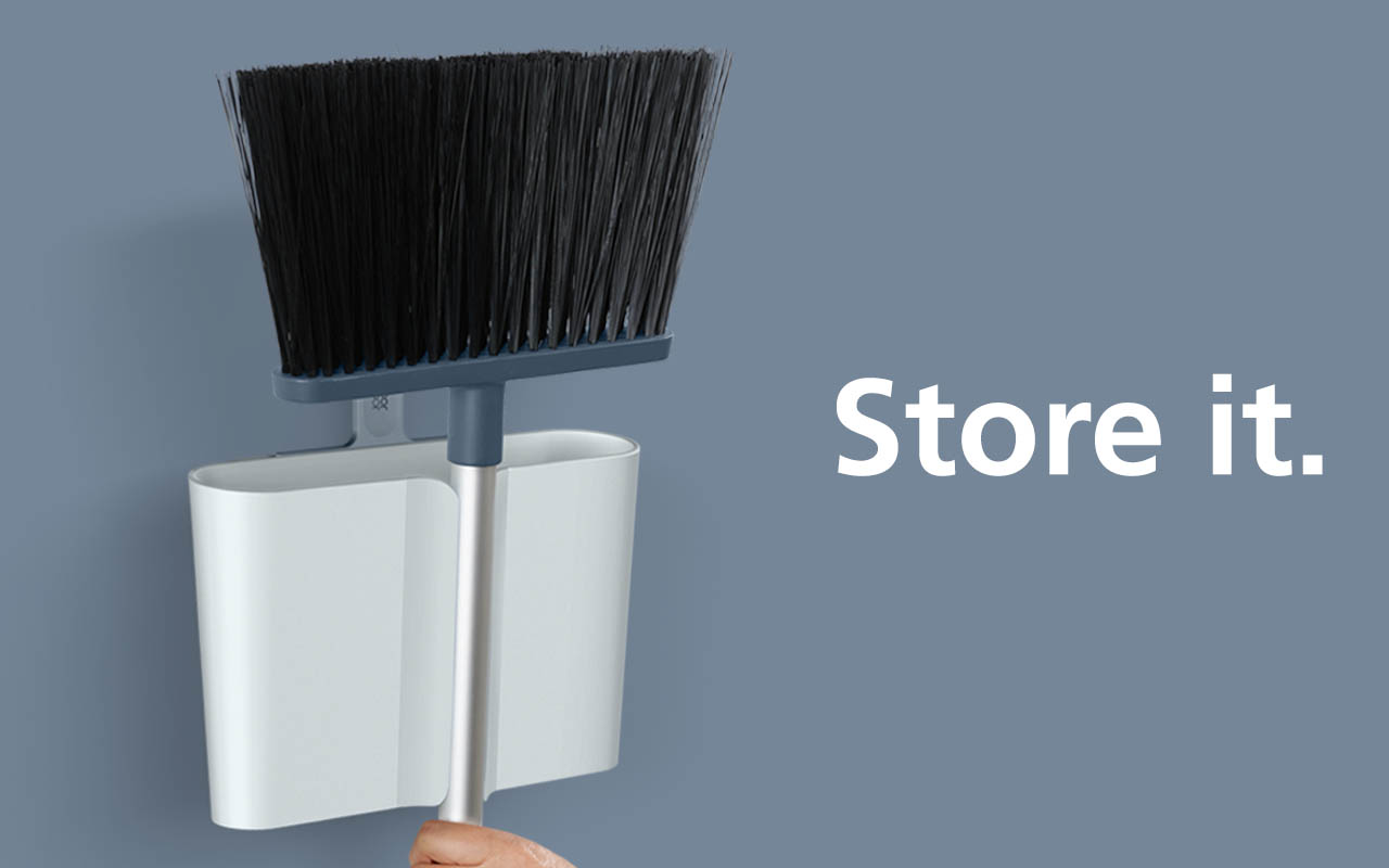 CleanStore Blue Wall-mounted Broom